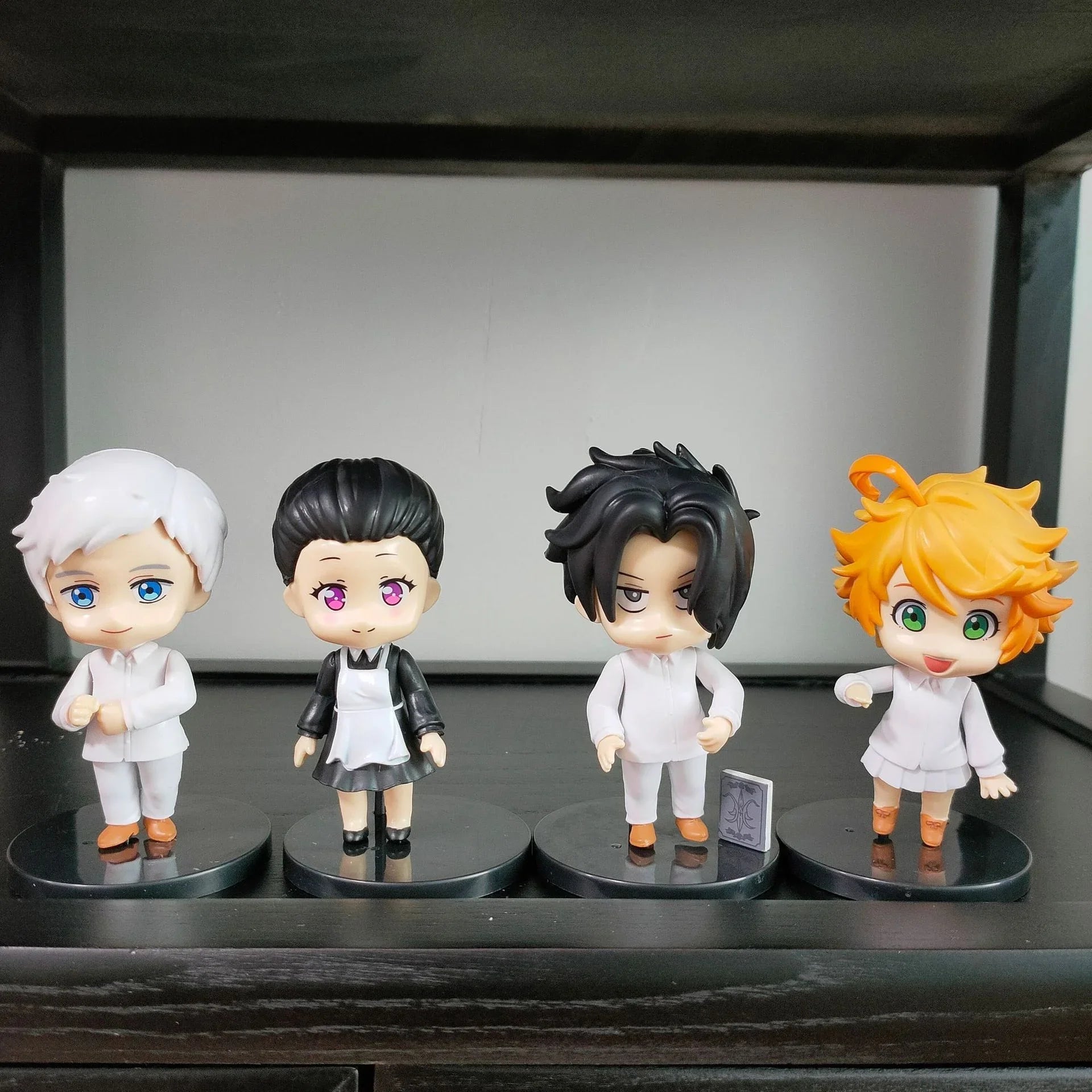 Anime The Promised Neverland PVC Toys 4 Piece Set - DelsBricks MinifiguresAction Figure DollsDelsBricks MinifiguresDelsbricks.com