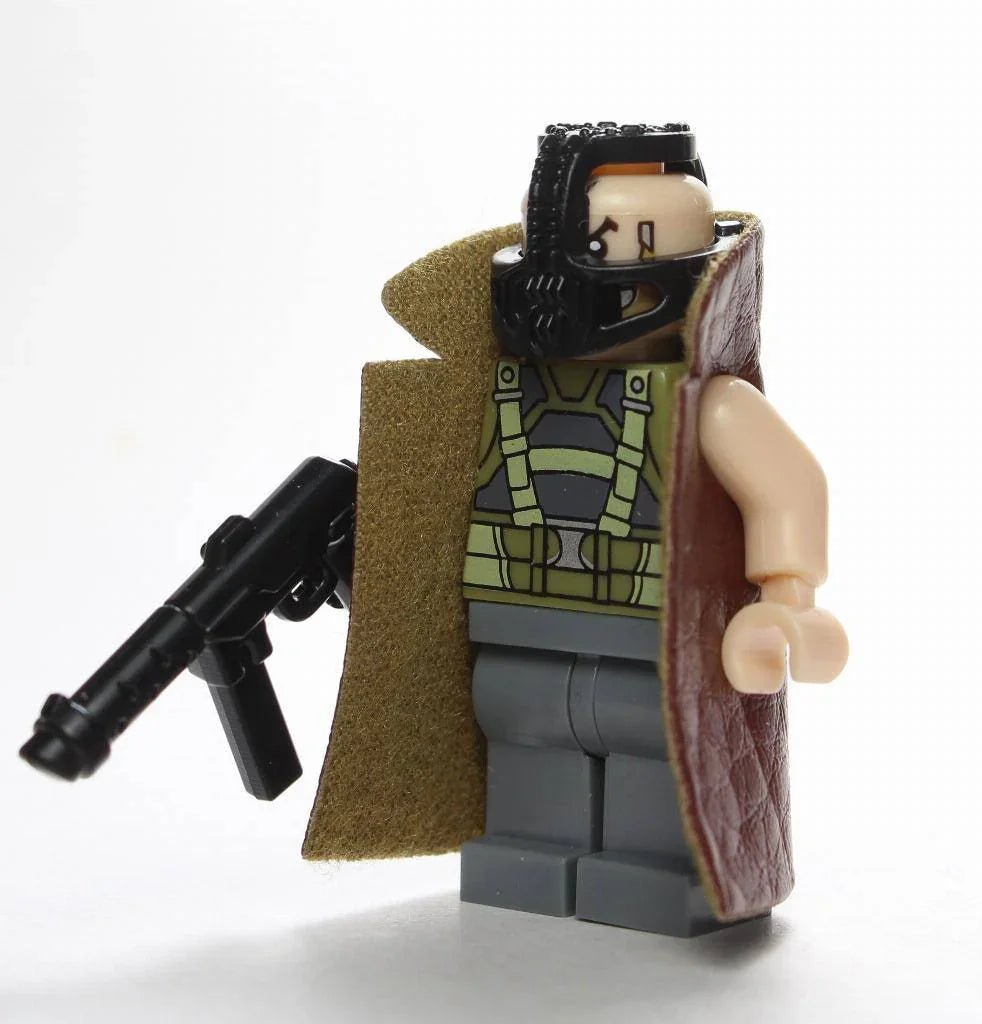 Bane from The Dark Knight Rises (Tom Hardy) Lego Minifigures - DelsBricks MinifiguresMinifiguresDelsBricks MinifiguresDelsbricks