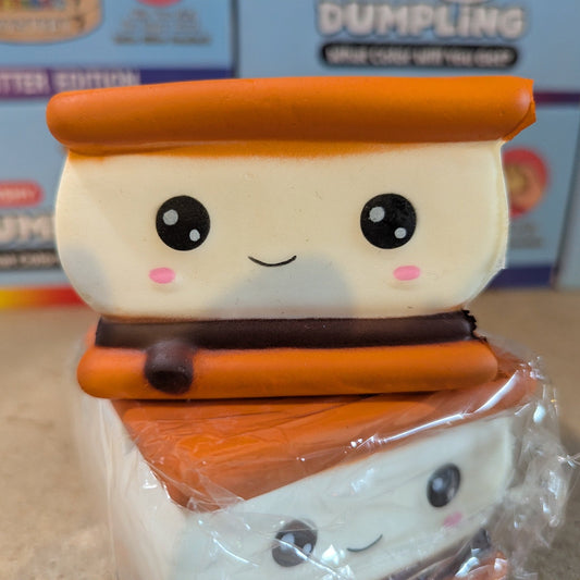 Smilin' S'more Squishy (Slow Foam Squish) - DelsBricks Toys & CollectiblesDelsBricks Toys & CollectiblesRalphie's Funhouse