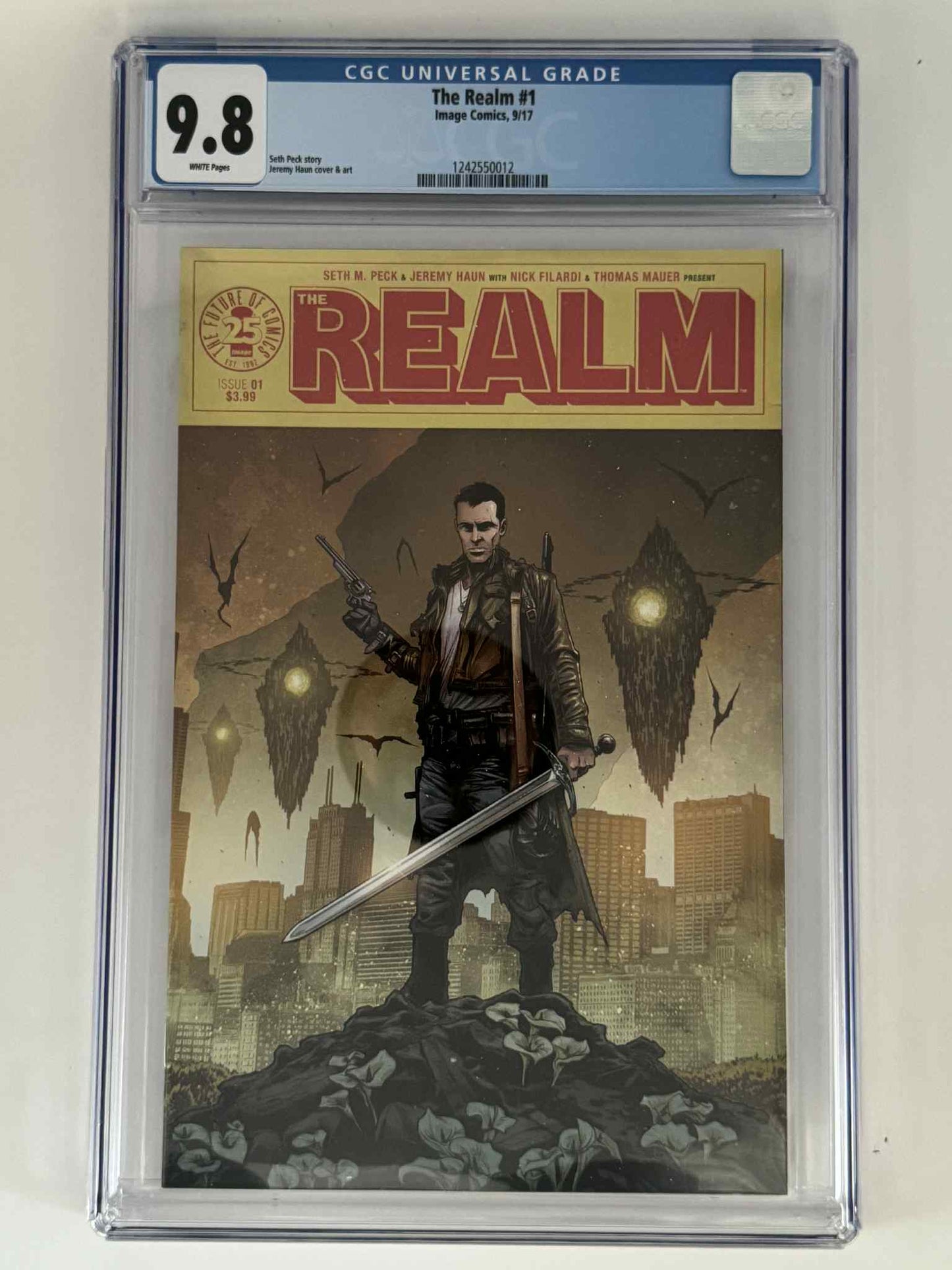 The Realm 1 CGC 9.8 Blue Label Haun Exclusive Var - DelsBricks Toys & CollectiblesCOMIC BOOKDelsBricks Toys & CollectiblesUnknown Comic Books
