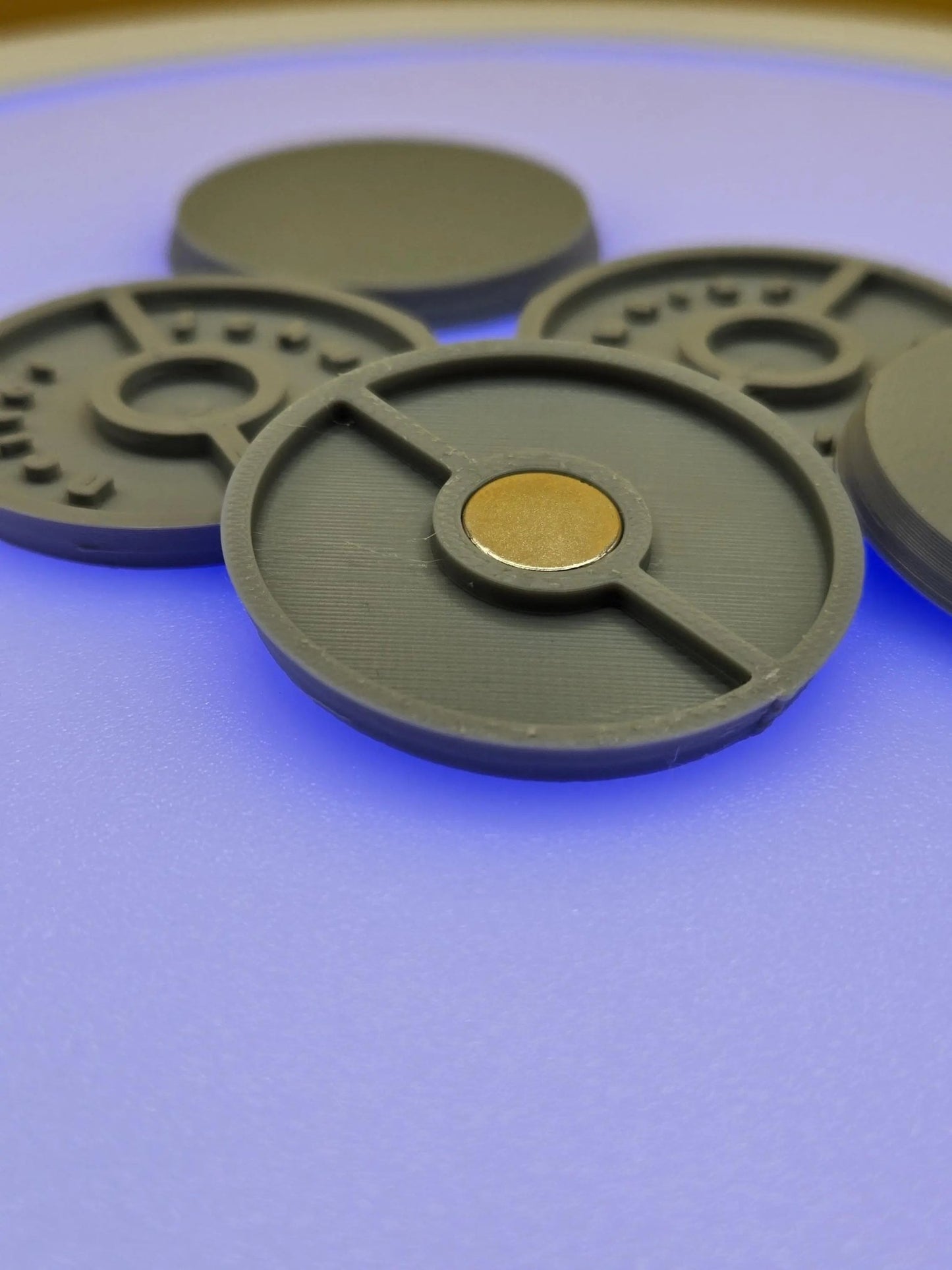 40mm Magnetic Round Bases for Miniatures, STL Printed Bases, Mini Bases, Magnetic, PLA Bases, 2mm bracing - DelsBricks Toys & CollectiblesMagnetic FDM BasesDelsBricks Toys & CollectiblesMega Diamonds & Schwartzreiter Mini Forge