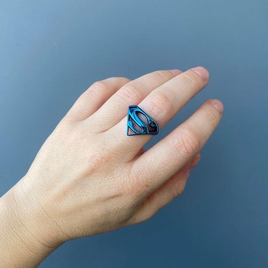 DC Comics™ Superman Ring - DelsBricks Toys & CollectiblesRINGDelsBricks Toys & CollectiblesMISTERVERSE