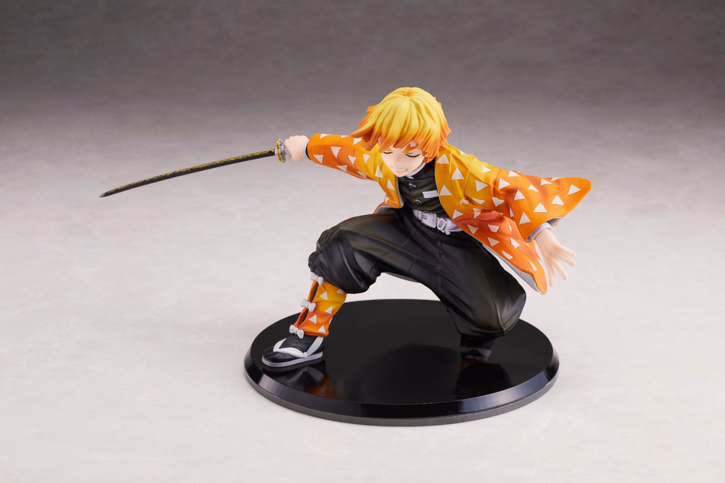 Demon Slayer Kimetsu no Yaiba: Zenitsu Agatsuma 1/8 Scale Figure by Aniplex - DelsBricks Toys & CollectiblesFiguresDelsBricks Toys & CollectiblesSuper Anime Store