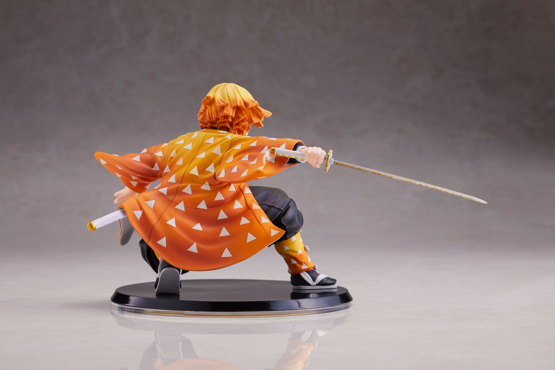 Demon Slayer Kimetsu no Yaiba: Zenitsu Agatsuma 1/8 Scale Figure by Aniplex - DelsBricks Toys & CollectiblesFiguresDelsBricks Toys & CollectiblesSuper Anime Store