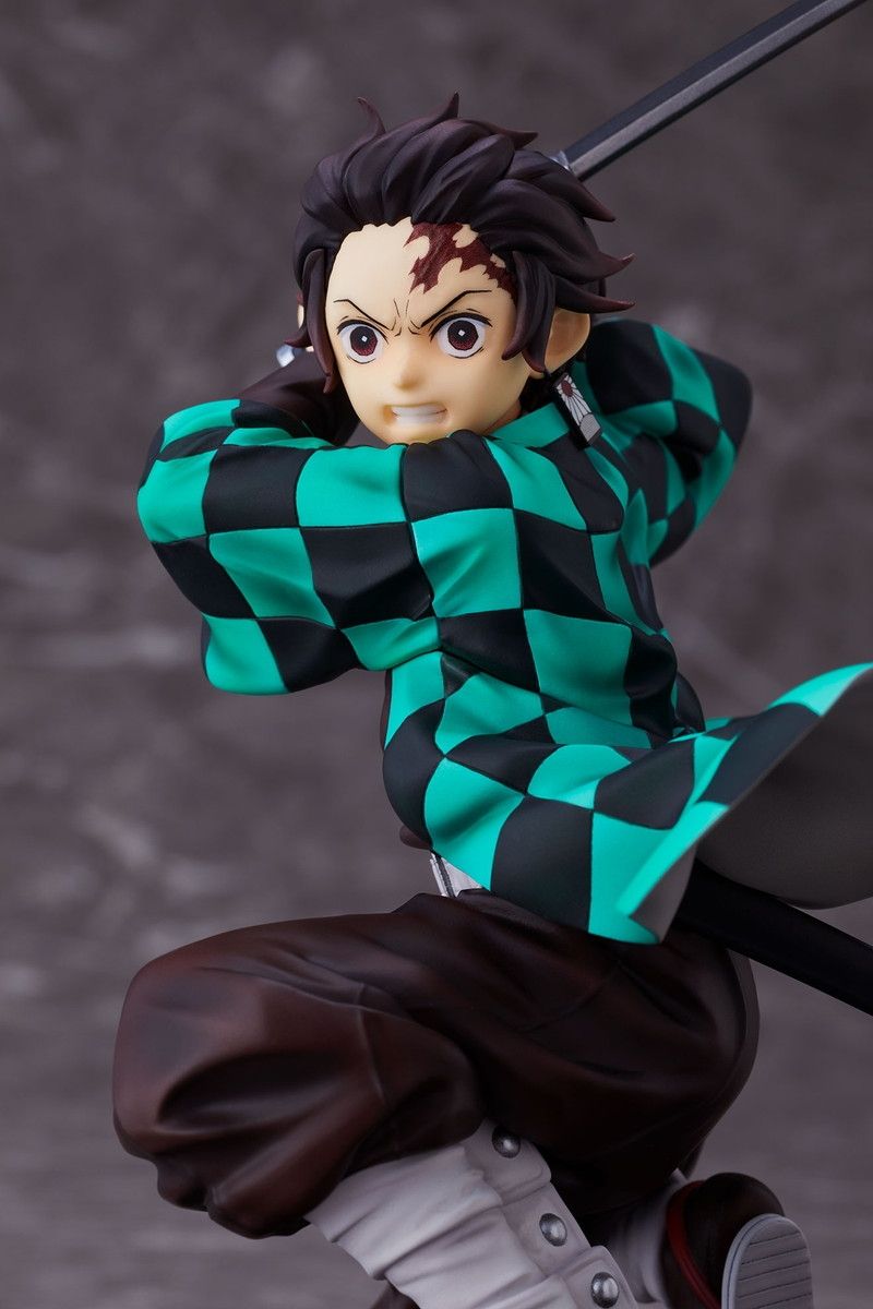 Demon Slayer Tanjiro Kamado 1/8 Scale Figure Standard Ver - Aniplex Official - DelsBricks Toys & CollectiblesFiguresDelsBricks Toys & CollectiblesSuper Anime Store