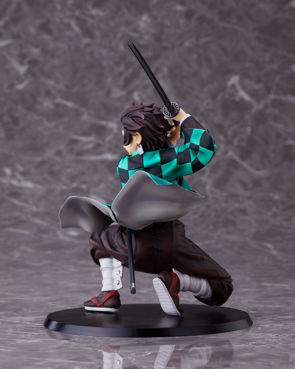 Demon Slayer Tanjiro Kamado 1/8 Scale Figure Standard Ver - Aniplex Official - DelsBricks Toys & CollectiblesFiguresDelsBricks Toys & CollectiblesSuper Anime Store