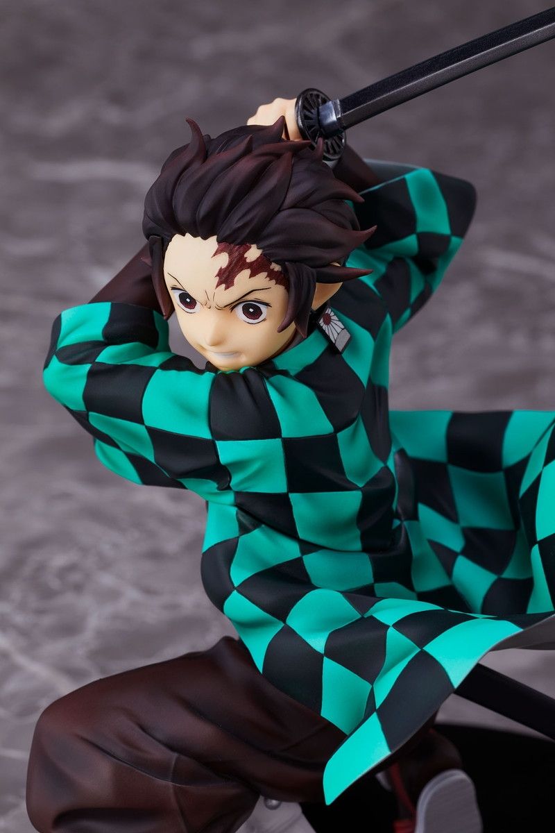 Demon Slayer Tanjiro Kamado 1/8 Scale Figure Standard Ver - Aniplex Official - DelsBricks Toys & CollectiblesFiguresDelsBricks Toys & CollectiblesSuper Anime Store