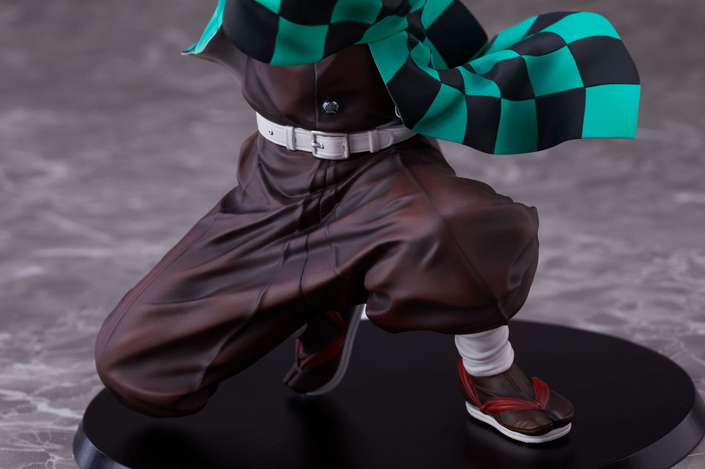 Demon Slayer Tanjiro Kamado 1/8 Scale Figure Standard Ver - Aniplex Official - DelsBricks Toys & CollectiblesFiguresDelsBricks Toys & CollectiblesSuper Anime Store