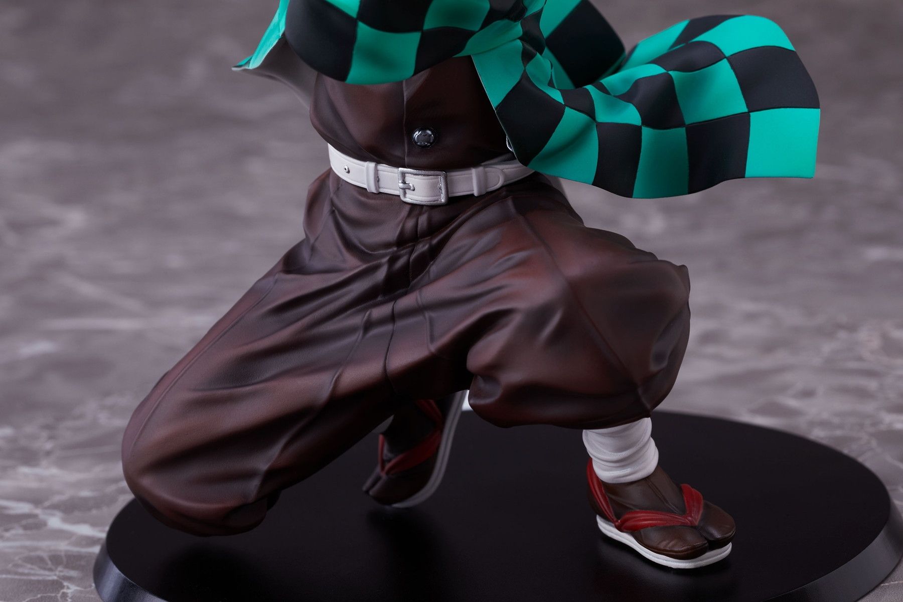 Demon Slayer Tanjiro Kamado 1/8 Scale Figure Standard Ver - Aniplex Official - DelsBricks Toys & CollectiblesFiguresDelsBricks Toys & CollectiblesSuper Anime Store