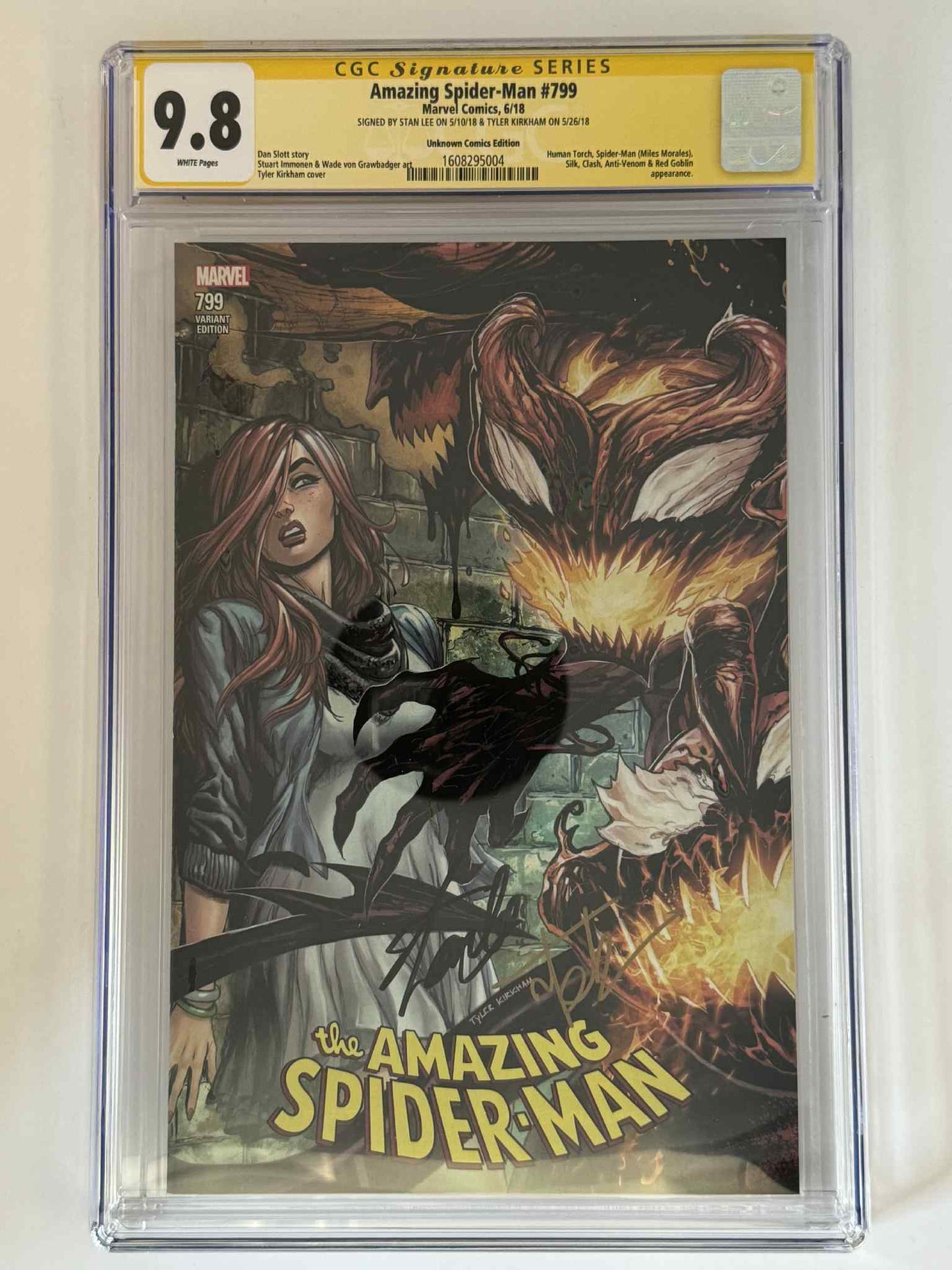 [Double Signed by Tyler Kirkham | Stan Lee] Amazing Spider - Man 799 CGC 9.8 Yellow Label Exclusive Var - DelsBricks Toys & CollectiblesCOMIC BOOKDelsBricks Toys & CollectiblesUnknown Comic Books