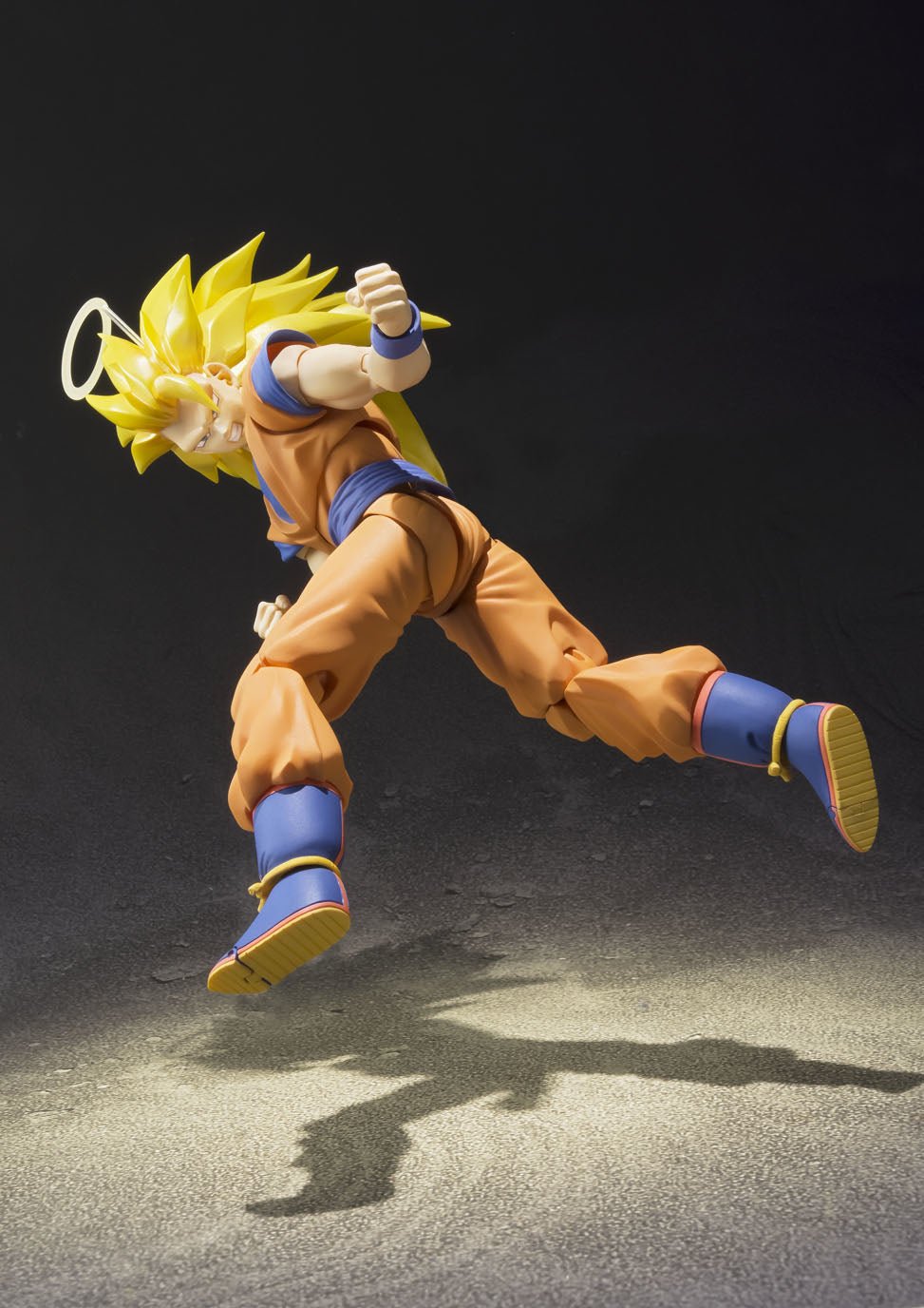 Dragon Ball Z SUPER SAIYAN 3 GOKU S.H.FIGUARTS Action Figure - DelsBricks Toys & CollectiblesFigureDelsBricks Toys & CollectiblesSuper Anime Store