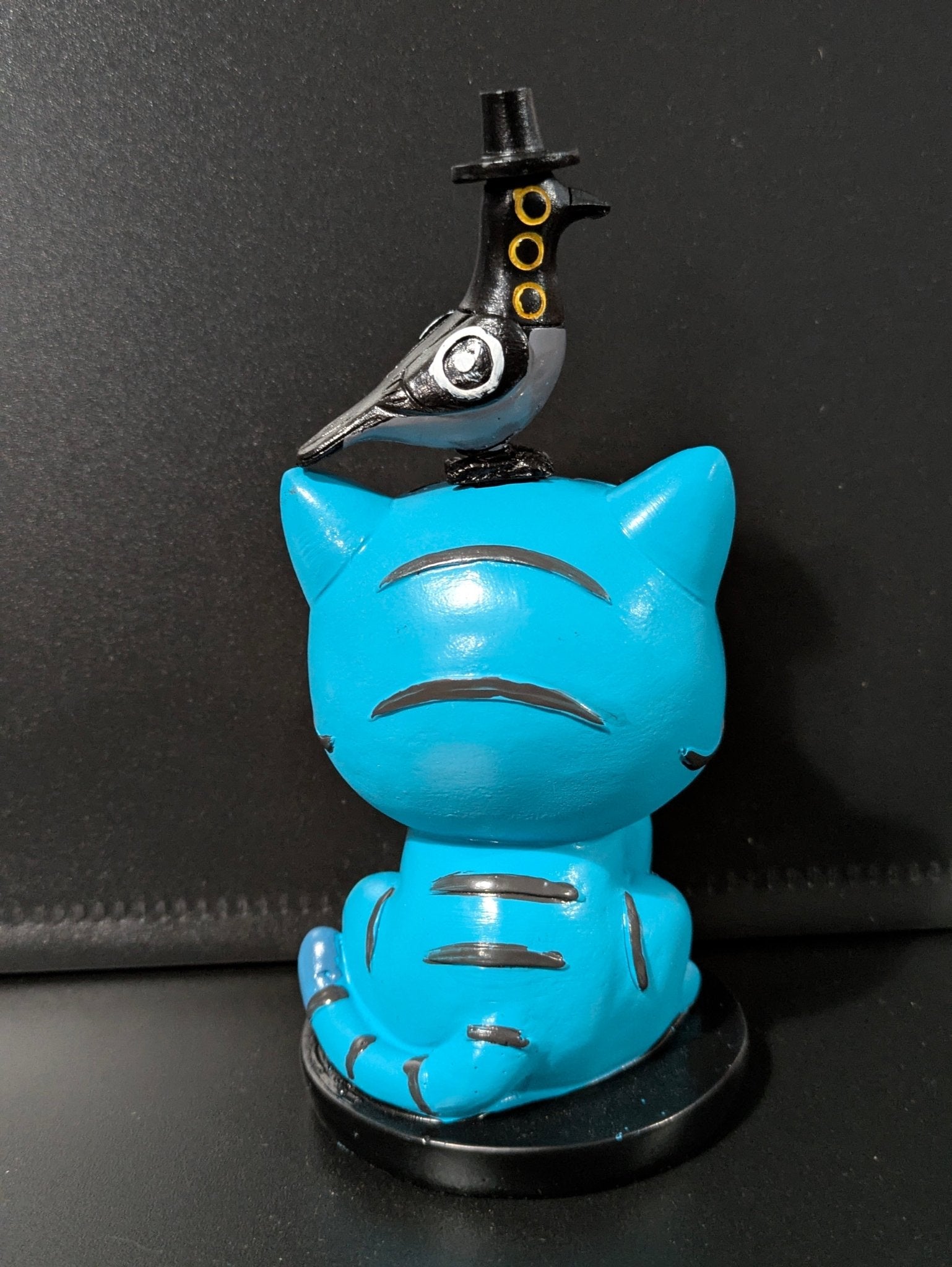 K - Pop Demon Hunters – Derpy & Sussie Hand - Painted Figure - DelsBricks Toys & CollectiblesDelsBricks Toys & CollectiblesRalphie's Funhouse
