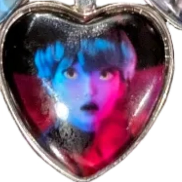 K - POP DEMON HUNTERS Heart Pendant Necklace – Character Art Collection - DelsBricks Toys & CollectiblesDelsBricks Toys & CollectiblesRalphie's Funhouse