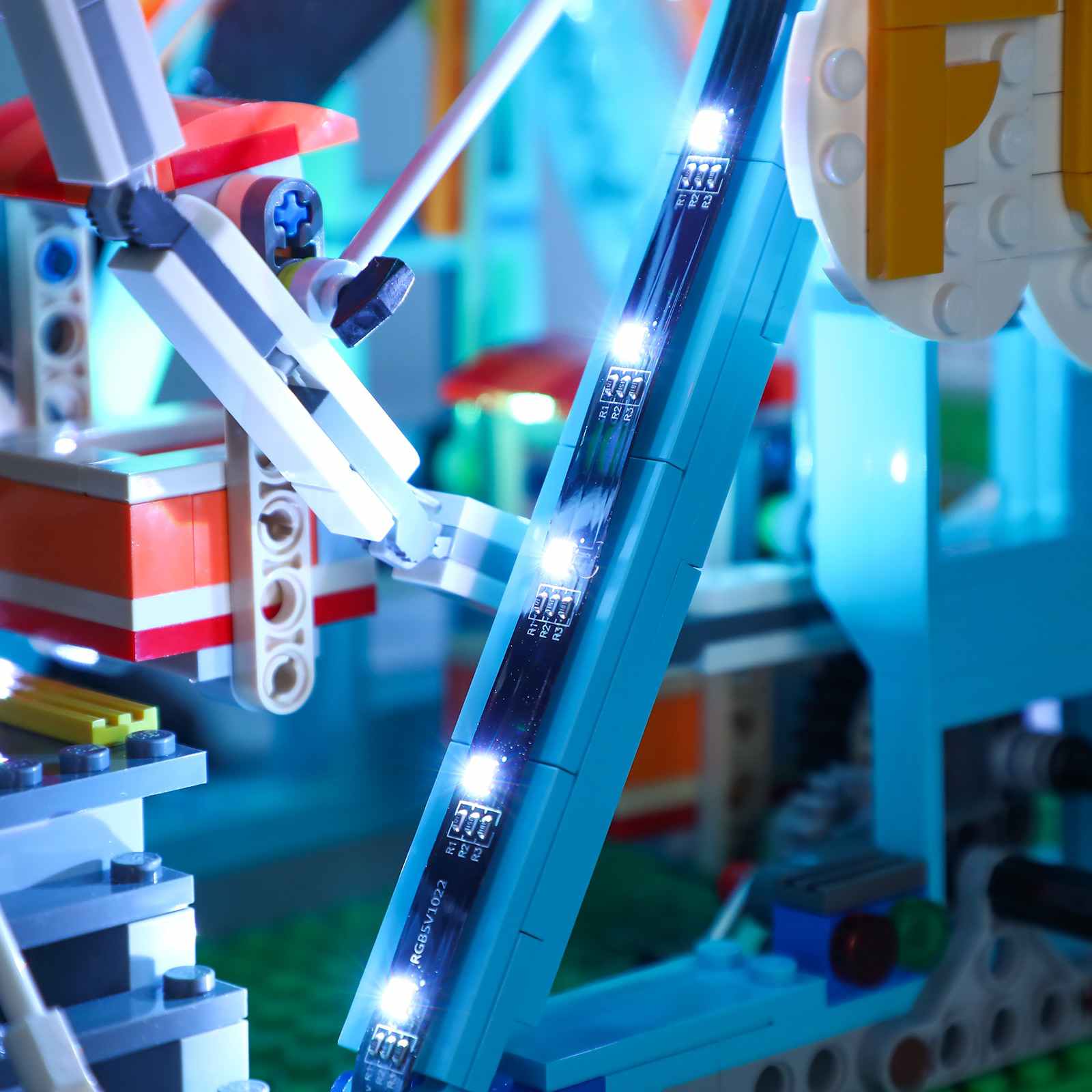 Light Kit for Ferris Wheel 31119 (RC & 12 RGB Colors) - DelsBricks Toys & CollectiblesLed Light Kit for LegoDelsBricks Toys & CollectiblesZENE