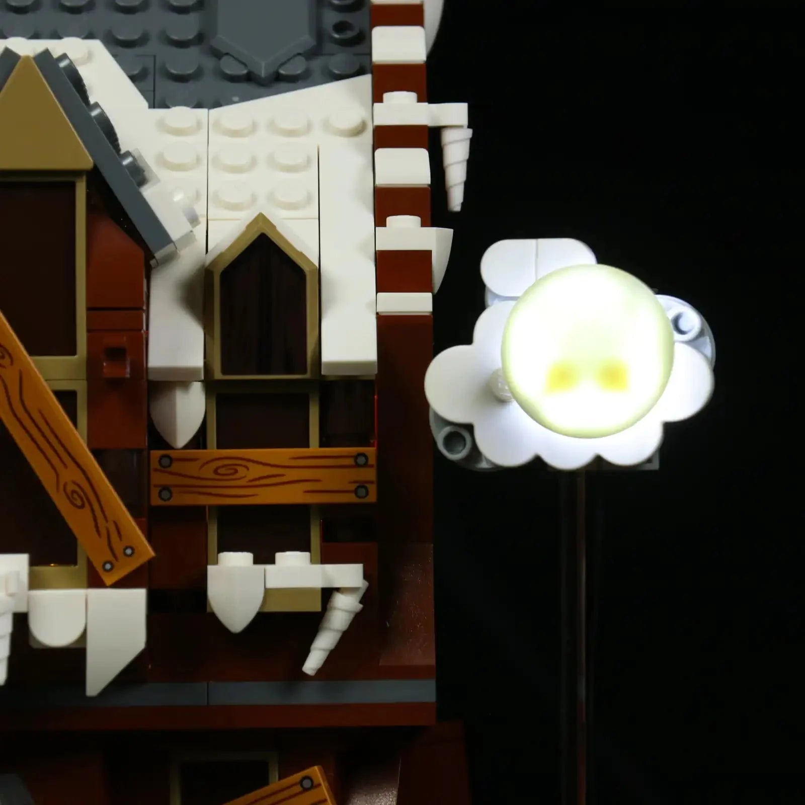 Light Kit for The Shrieking Shack & Whomping Willow™ 76407 - DelsBricks Toys & CollectiblesLed Light Kit for LegoDelsBricks Toys & CollectiblesZENE