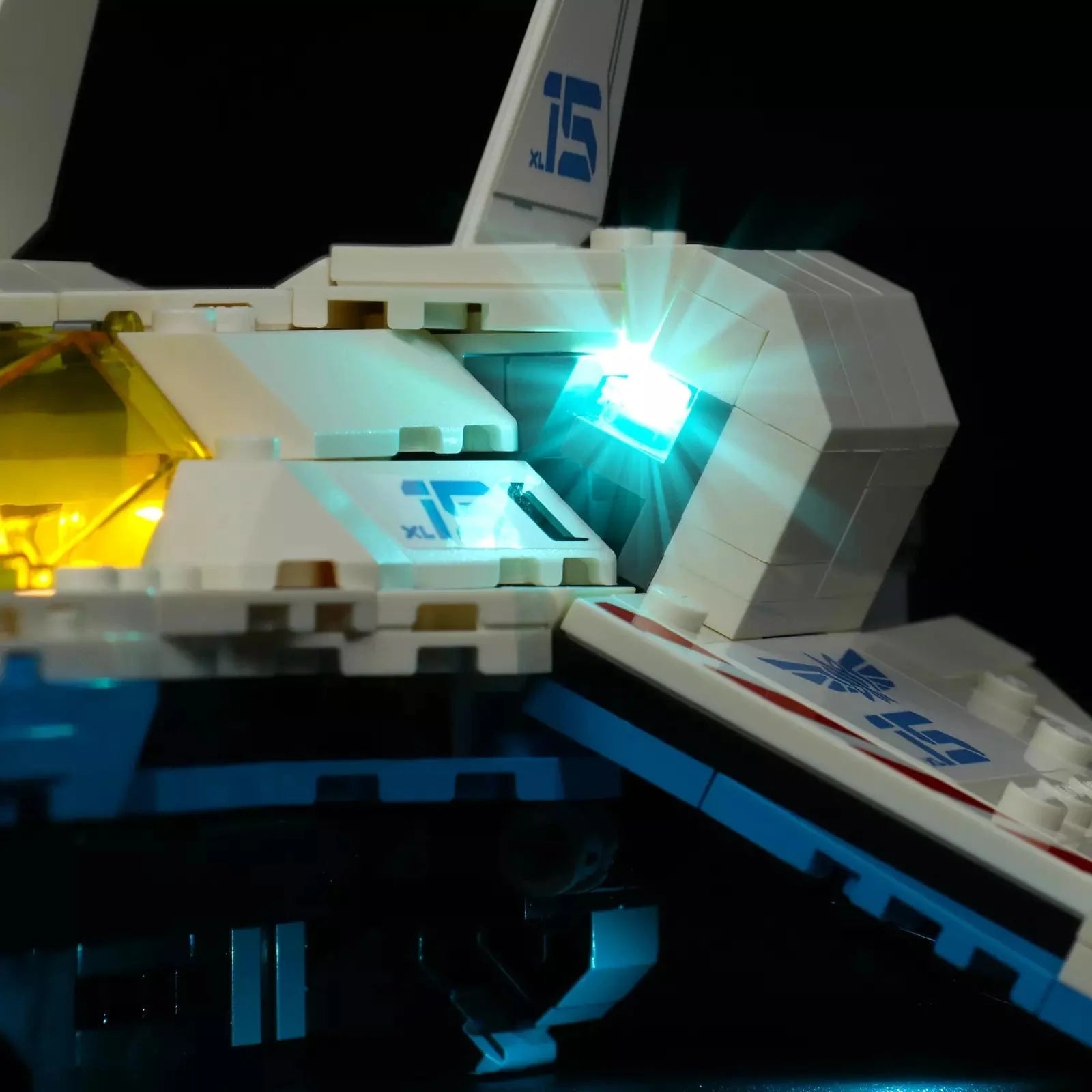 Light Kit for XL - 15 Spaceship 76832 - DelsBricks Toys & CollectiblesLed Light Kit for LegoDelsBricks Toys & CollectiblesZENE