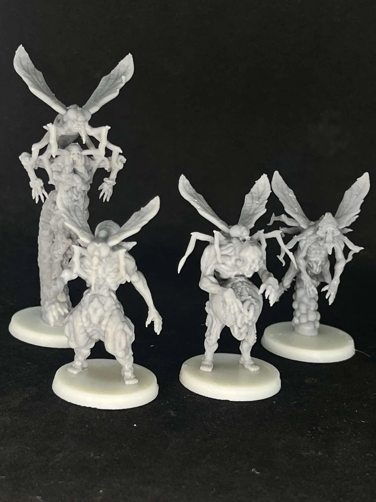 Malignant Fly Grail Thralls by Papsikels Miniature, 4 Figures, 28/32mm Scale, War Gaming, Proxy for Trench Crusade - DelsBricks Toys & CollectiblesResin Printed MiniatureDelsBricks Toys & CollectiblesMega Diamonds & Schwartzreiter Mini Forge