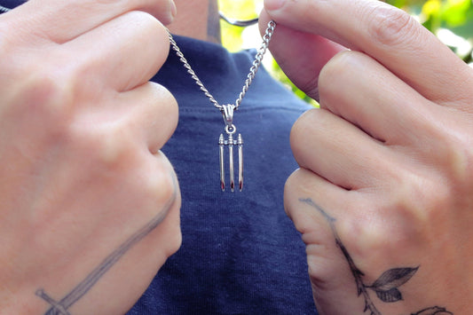 Marvel™ Wolverine Claw Pendant - DelsBricks Toys & CollectiblesPENDANTDelsBricks Toys & CollectiblesMISTERVERSE