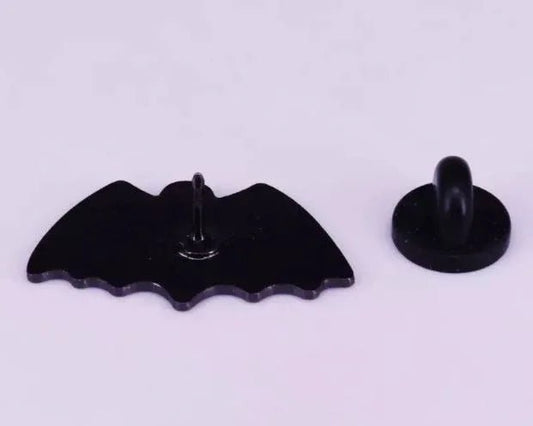 Misfits Crimson Skull Bat Enamel Pins Near Me - DelsBricks MinifiguresEnamel Pins Copper Lapel fashion PinsDelsBricks MinifiguresDelsbricks.com