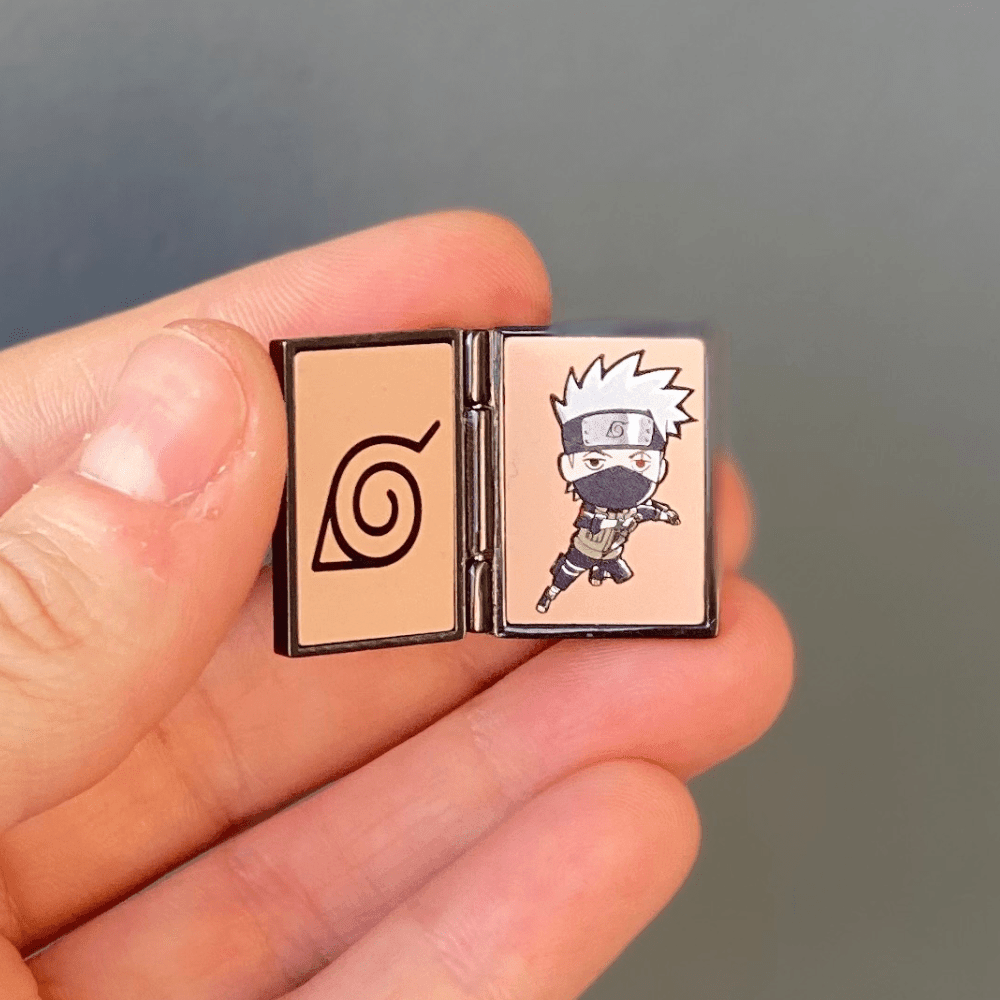Naruto™ Kakashi Icha Icha Pin - DelsBricks Toys & CollectiblesPINDelsBricks Toys & CollectiblesMISTERVERSE