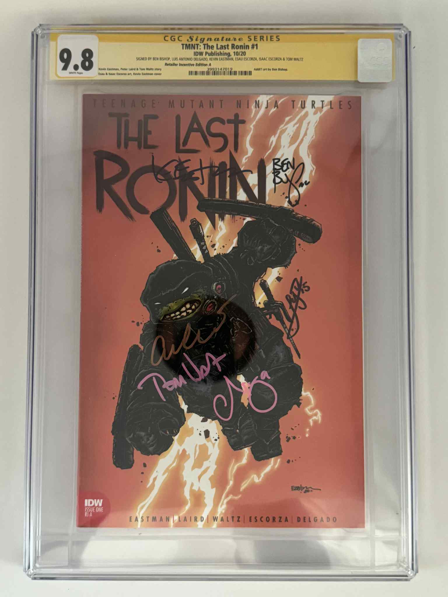 [Signed by Ben Bishop | Luis Antonio Delgado | Kevin Eastman | Esau Escorza | Isaac Escorza | Tom Waltz] TMNT: The Last Ronin 1 CGC 9.8 Yellow Label Eastman Exclusive Var - DelsBricks Toys & CollectiblesCOMIC BOOKDelsBricks Toys & CollectiblesUnknown Comic Books
