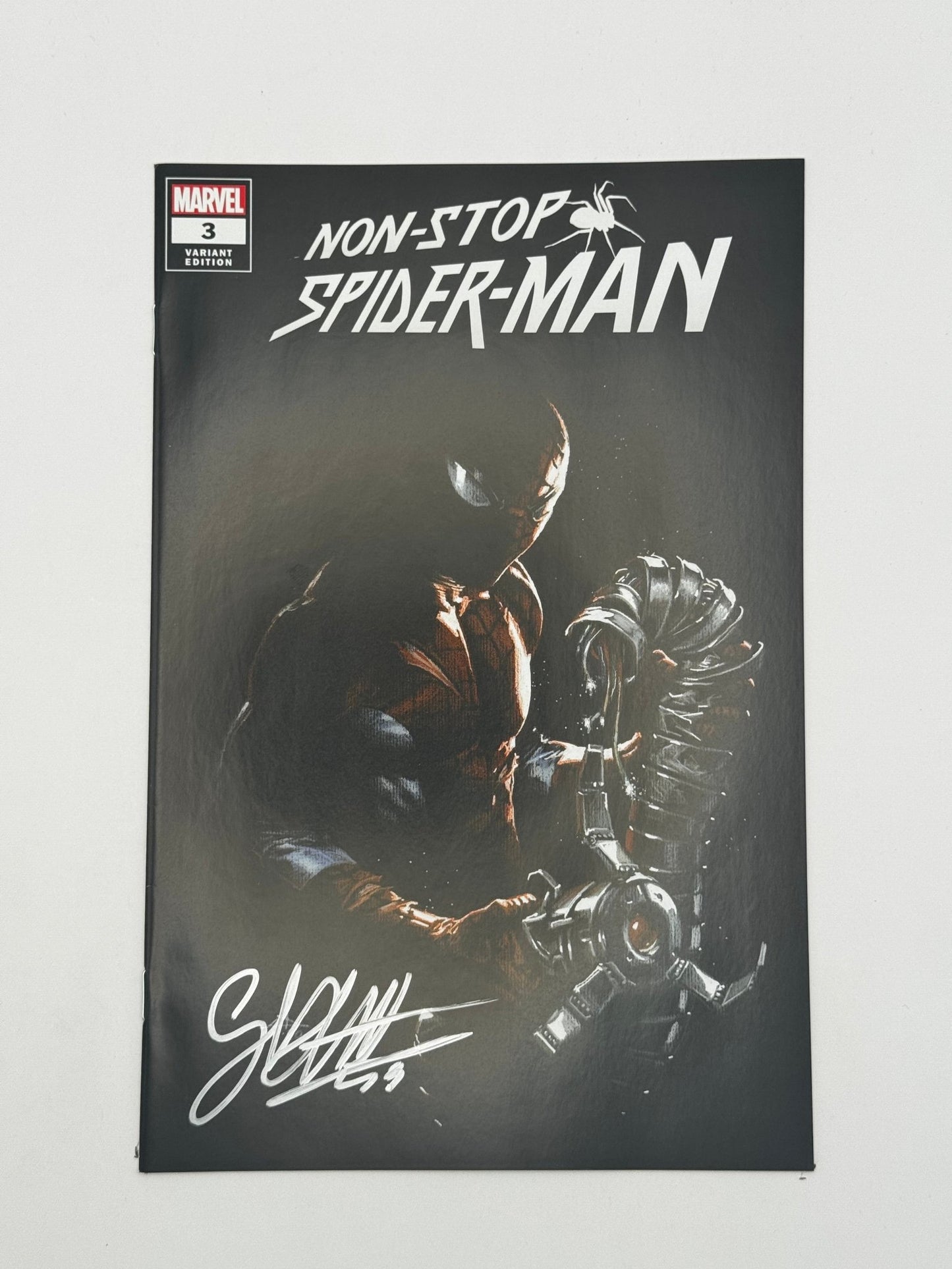 [Signed by Gabriele Dell'Otto] Non - Stop Spider - Man 3 Unknown Comics Gabriele Dell_Otto Exclusive Var [INST] - DelsBricks Toys & CollectiblesCOMIC BOOKDelsBricks Toys & CollectiblesUnknown Comic Books