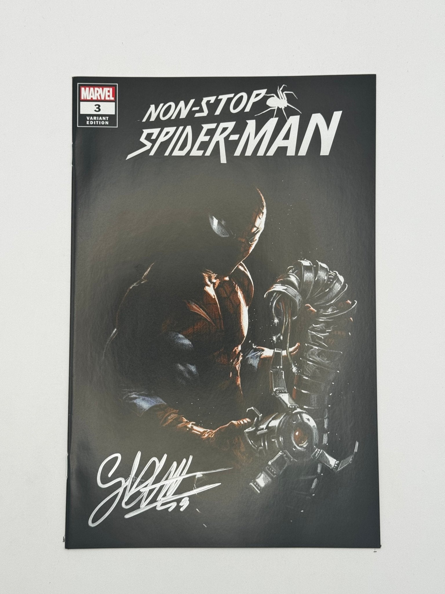 [Signed by Gabriele Dell'Otto] Non - Stop Spider - Man 3 Unknown Comics Gabriele Dell_Otto Exclusive Var [INST] - DelsBricks Toys & CollectiblesCOMIC BOOKDelsBricks Toys & CollectiblesUnknown Comic Books