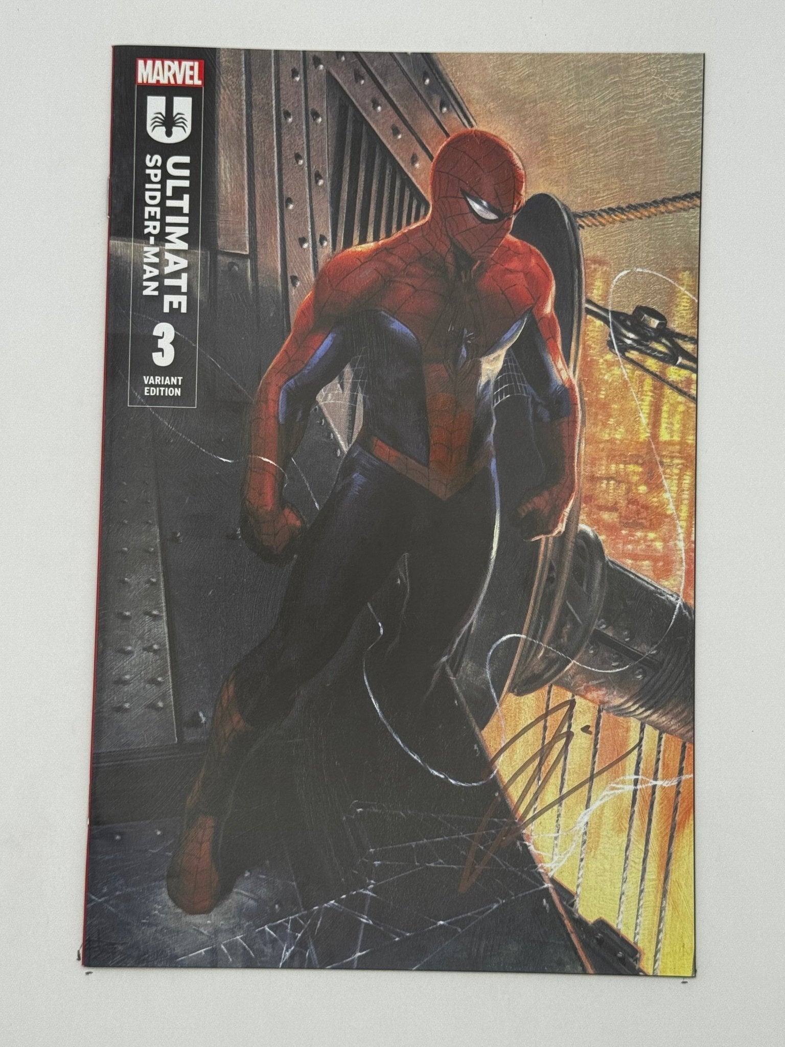 [Signed by Hickman] Ultimate Spider - Man 3 Unknown Comics Dell'Otto Exclusive Var [INST] - DelsBricks Toys & CollectiblesCOMIC BOOKDelsBricks Toys & CollectiblesUnknown Comic Books