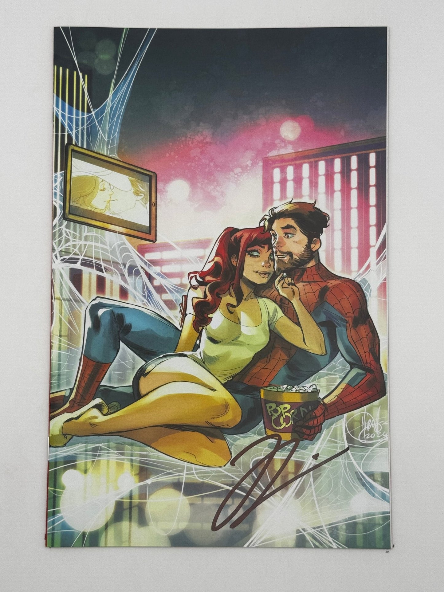 [Signed by Hickman] Ultimate Spider - Man 9 Virgin Unknown Comics Andolfo Exclusive Var [INST] - DelsBricks Toys & CollectiblesCOMIC BOOKDelsBricks Toys & CollectiblesUnknown Comic Books