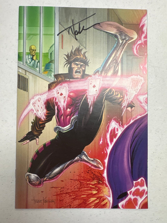 [Signed by Tyler Kirkham] UNCANNY X - MEN 4 Kirkham Unknown Tyler Kirkham Exclusive Virgin Var - DelsBricks Toys & CollectiblesComic BookDelsBricks Toys & CollectiblesUnknown Comic Books