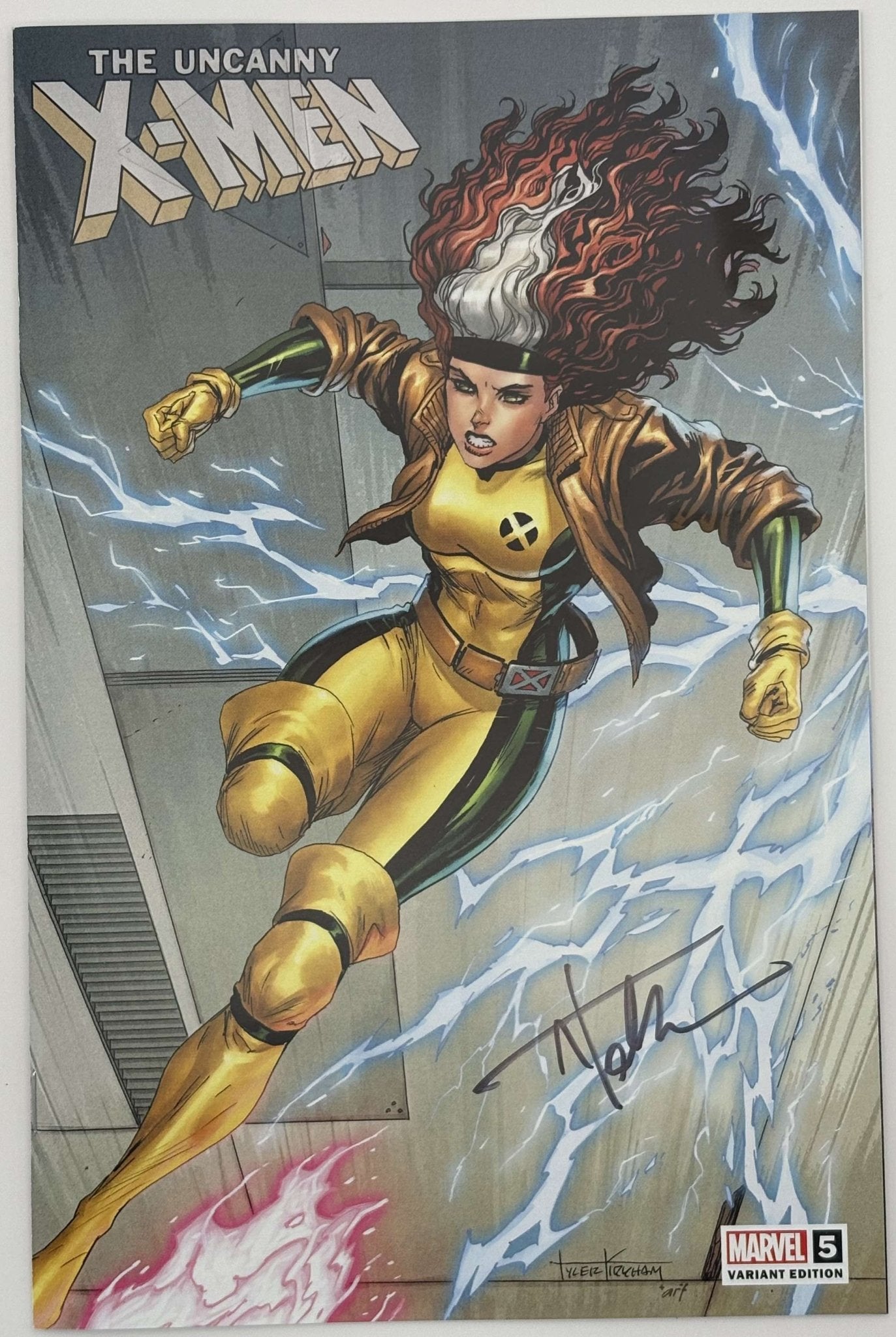 [Signed by Tyler Kirkham] UNCANNY X - MEN 5 Kirkham Unknown Tyler Kirkham Exclusive Var - DelsBricks Toys & CollectiblesComic BookDelsBricks Toys & CollectiblesUnknown Comic Books