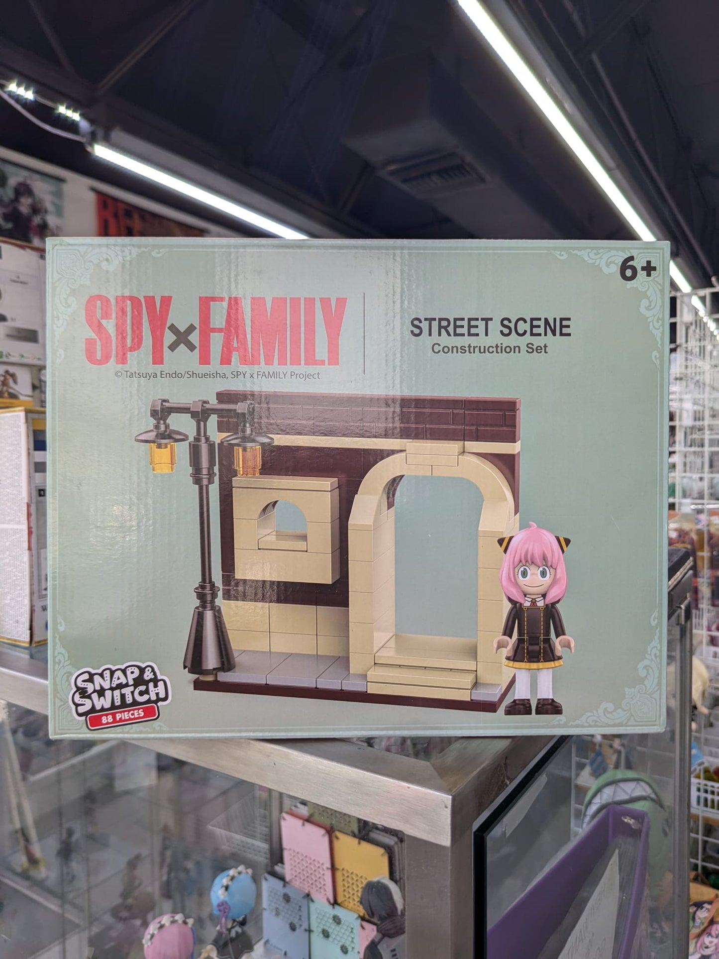 Spy X Family Street Scene Construction Set - DelsBricks Toys & CollectiblesFiguresDelsBricks Toys & CollectiblesSuper Anime Store