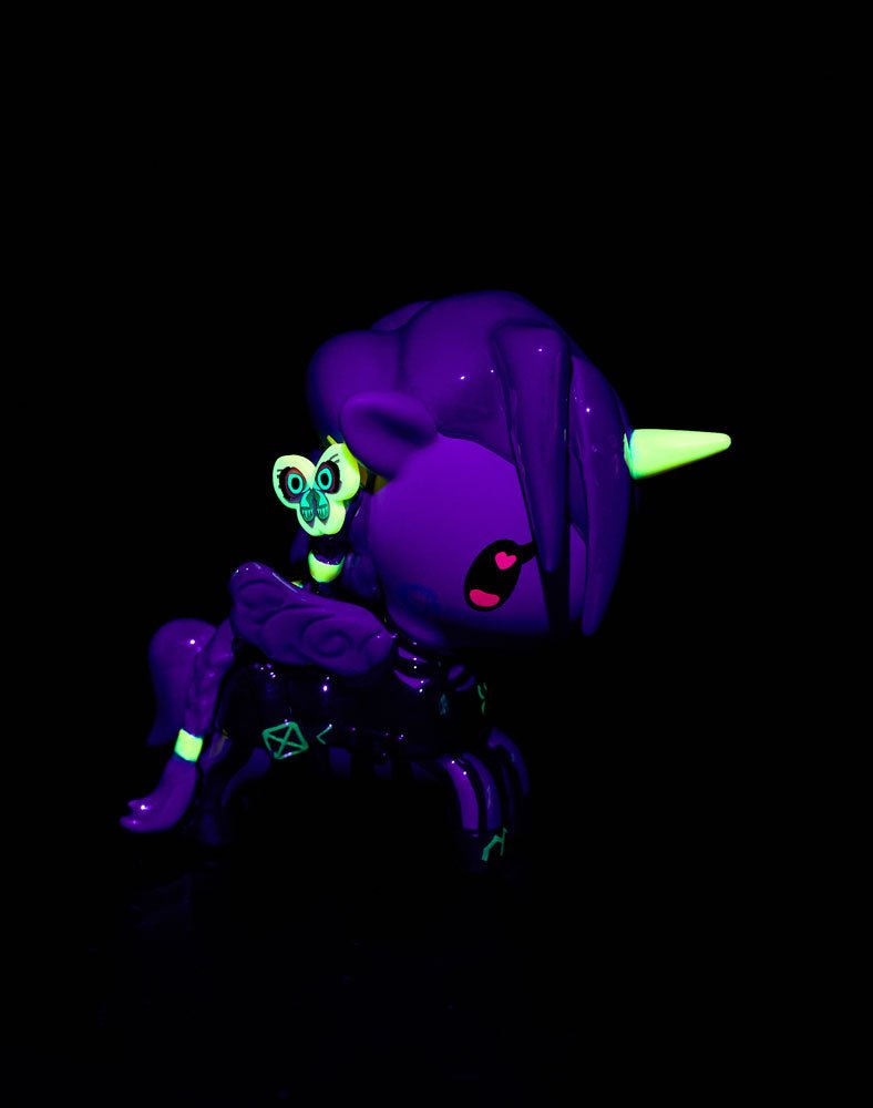 tokidoki x ARCANE Unicorno Black Light Chrome Blind Box – League of Legends Collab Mystery Figure - DelsBricks Toys & CollectiblesFigureDelsBricks Toys & CollectiblesSuper Anime Store
