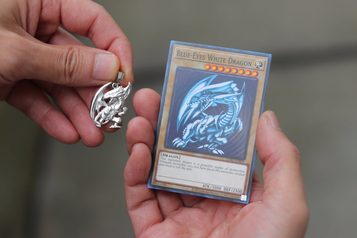 Yu - Gi - Oh!™ Blue Eyes White Dragon Pendant - DelsBricks Toys & CollectiblesPENDANTDelsBricks Toys & CollectiblesMISTERVERSE